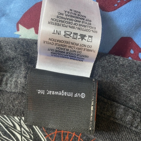 Harley Davidson longsleeve v neck top size M - Picture 5 of 6